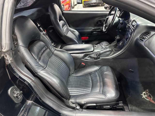 Used 2002 Chevrolet Corvette Convertible w/ Preferred Equipment Group2 RWD image 18