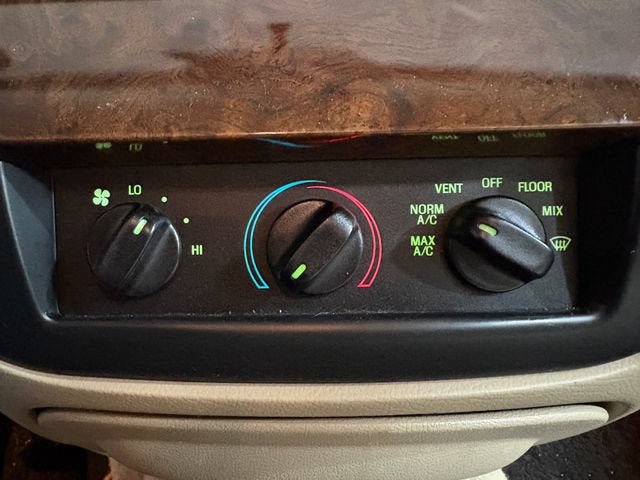 Used 2006 Mercury Grand Marquis GS RWD image 11