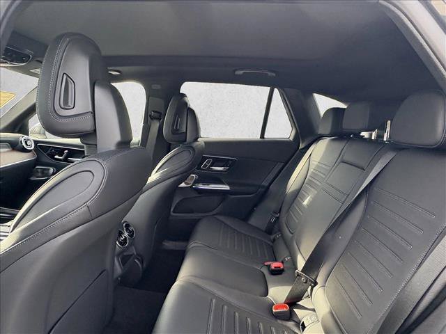 Used 2026 Mercedes-Benz GLC 350e 4MATIC image 19