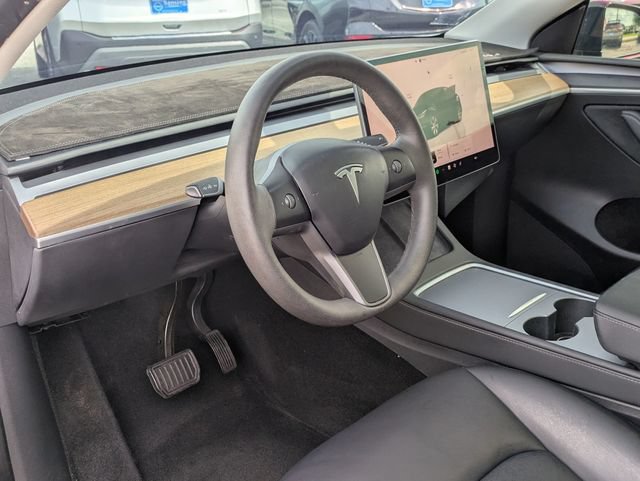 Used 2022 Tesla Model Y Long Range AWD/4WD image 34