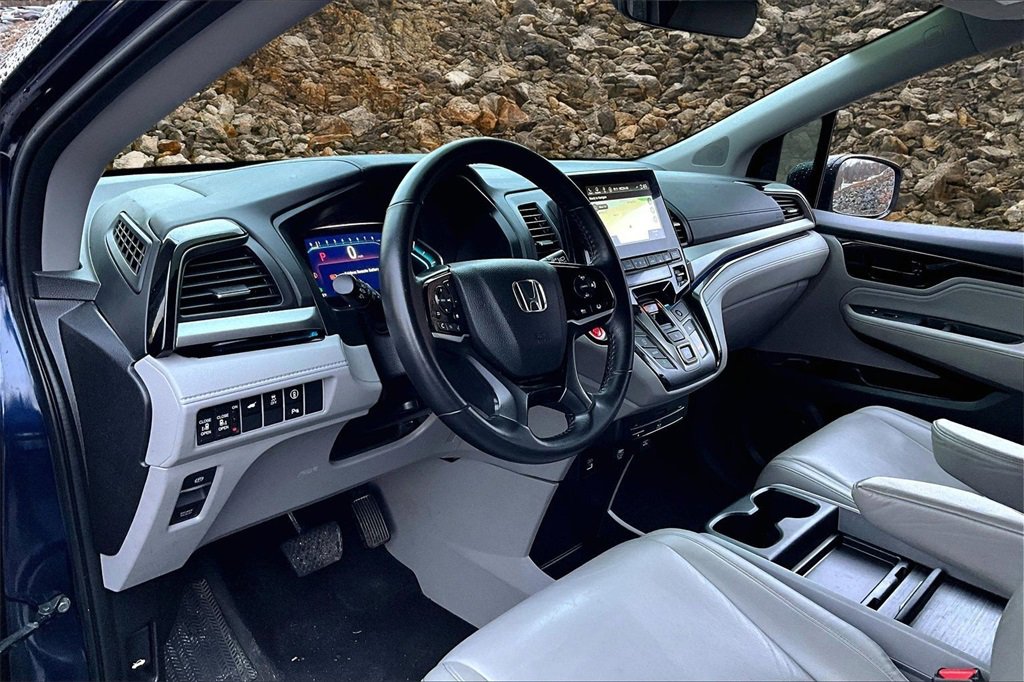 Used 2023 Honda Odyssey Touring image 12