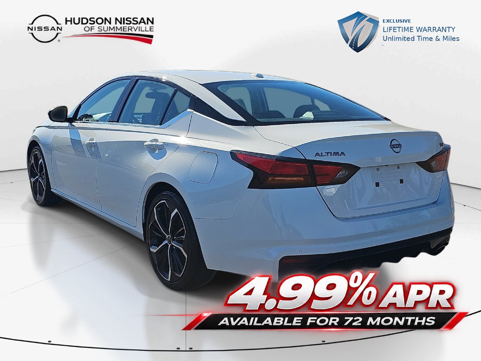 Used 2024 Nissan Altima 2.5 SR FWD image 9
