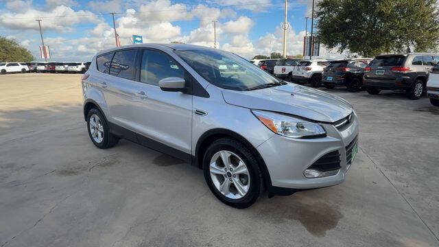 Used 2016 Ford Escape SE FWD image 2