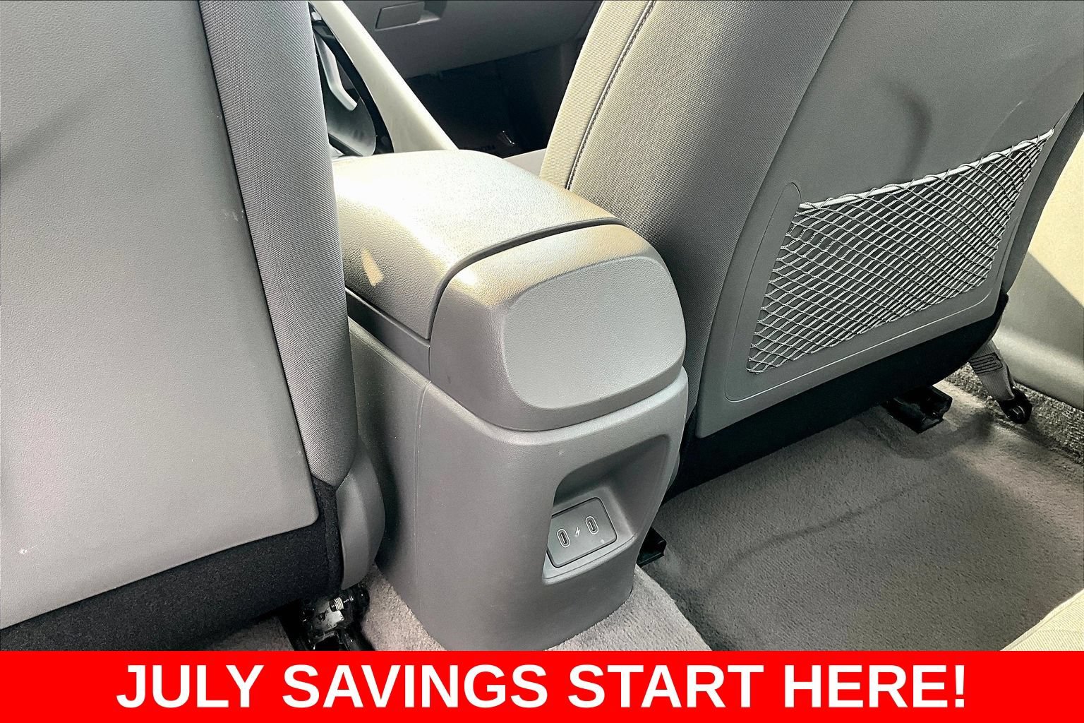 Used 2024 Hyundai Elantra SEL w/ Convenience Package FWD image 12