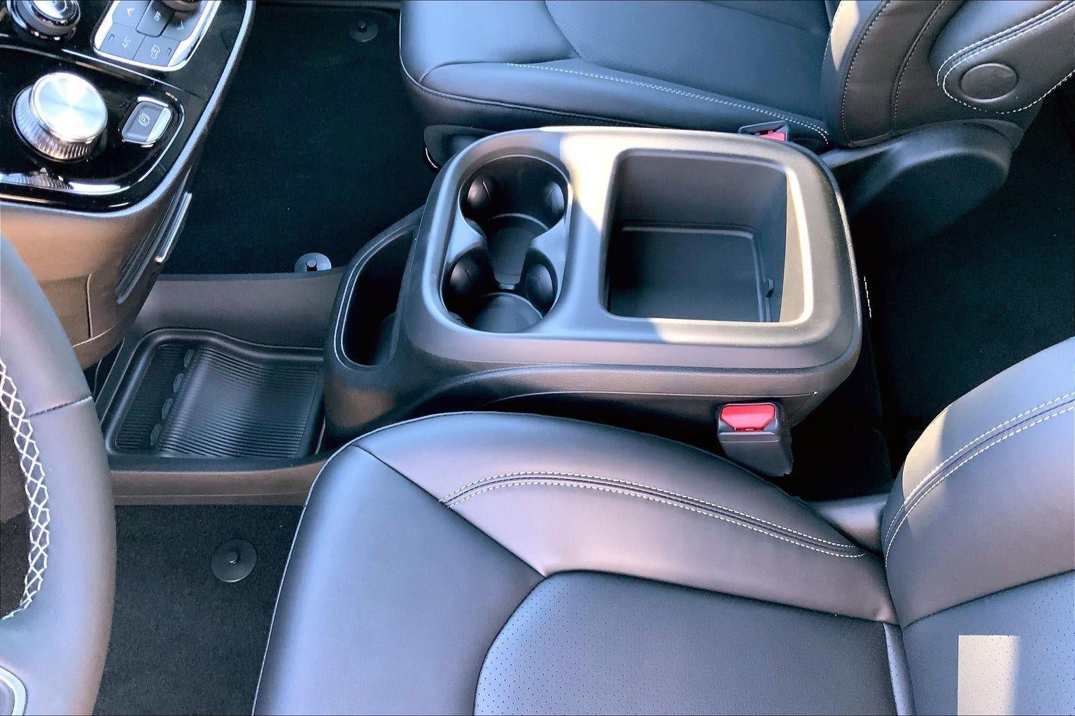 New 2026 Chrysler Voyager LX FWD image 8