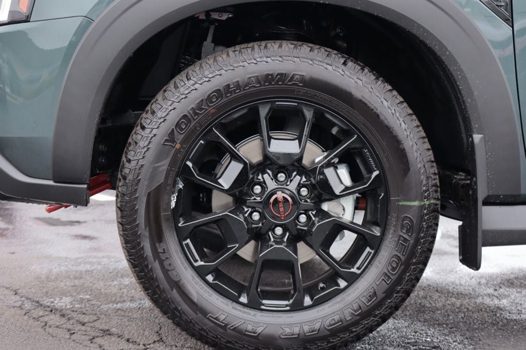 New 2026 Nissan Armada PRO-4X w/ Captain's Chari Seat Package AWD/4WD image 8