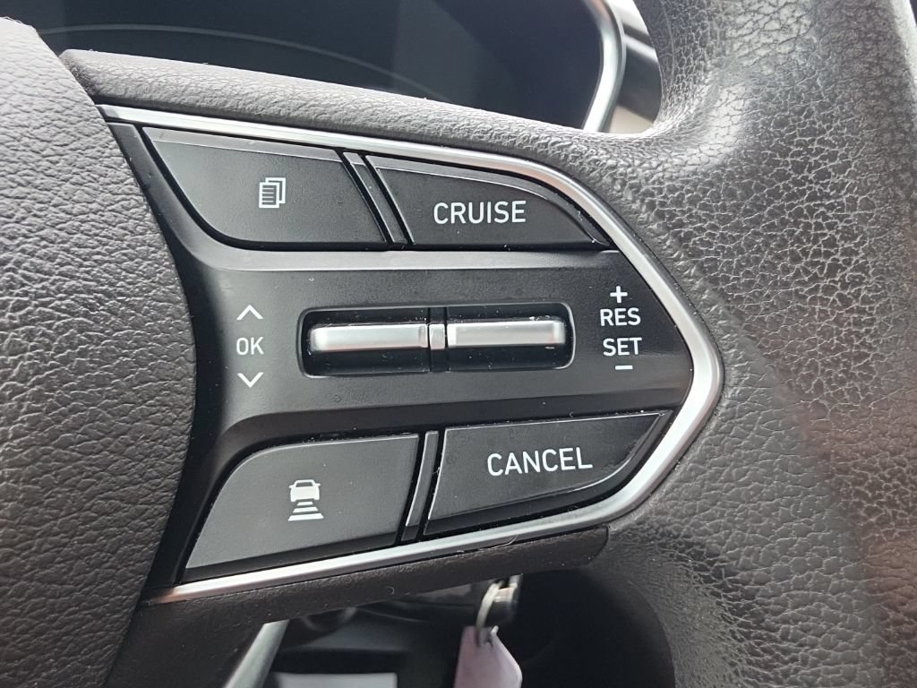 Used 2019 Hyundai Santa Fe SE AWD/4WD image 16