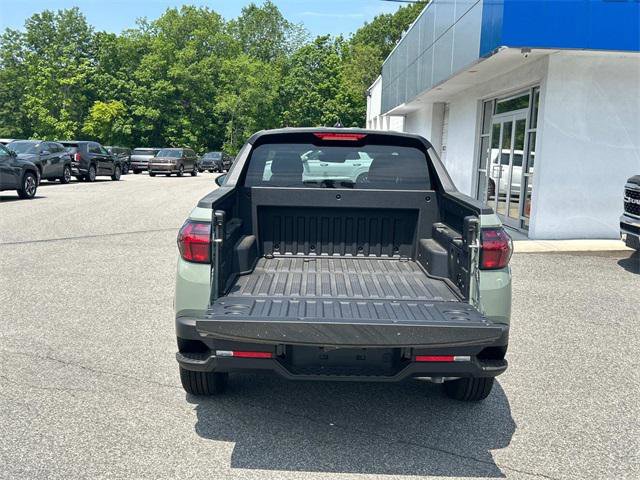 New 2025 Hyundai Santa Cruz SE image 4