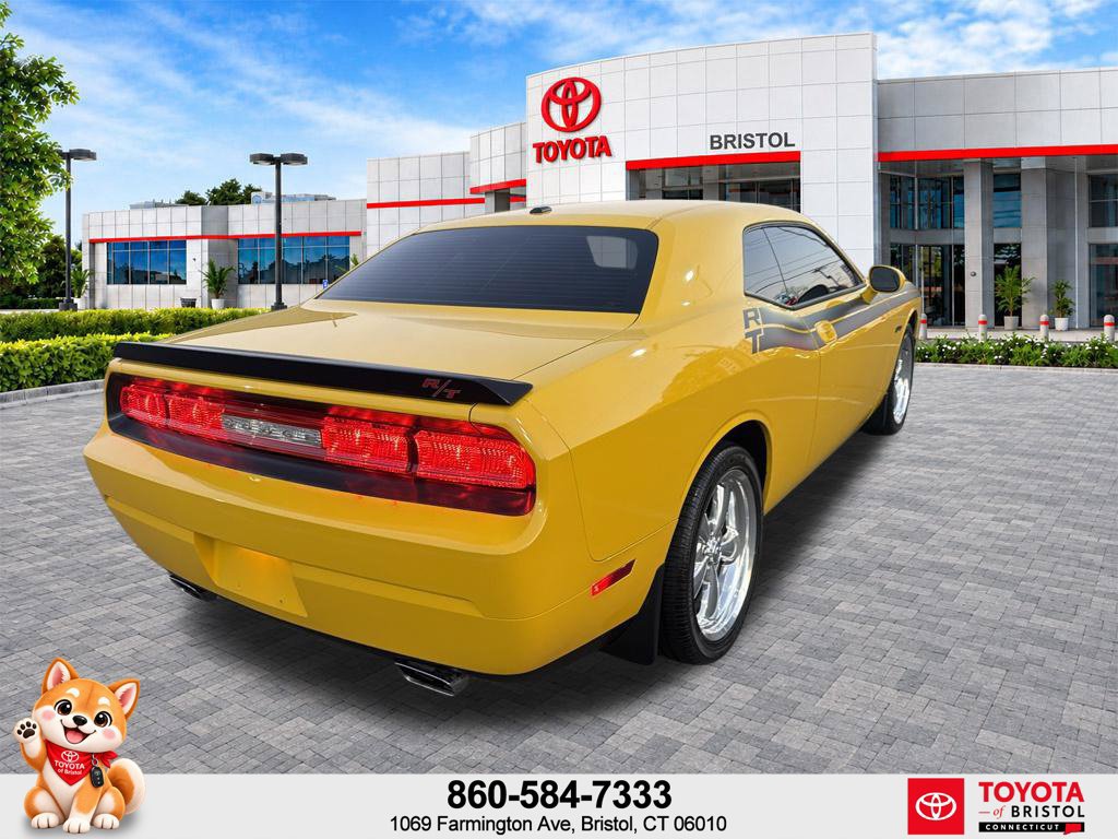 Used 2010 Dodge Challenger R/T RWD image 7
