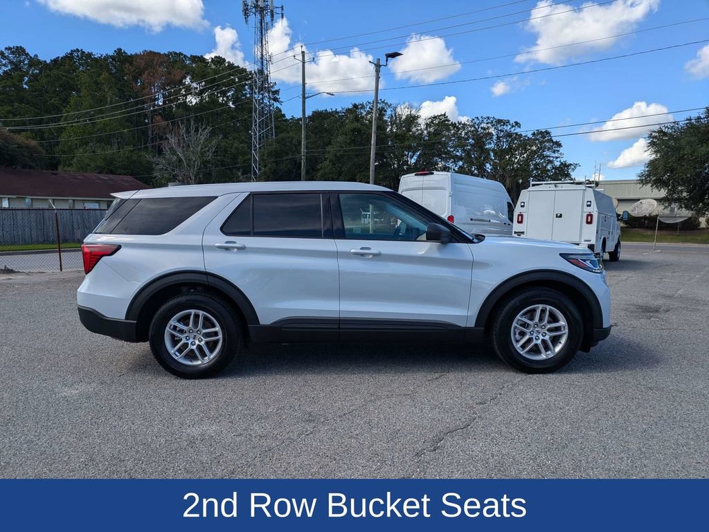 Certified 2026 Ford Explorer Active RWD image 3
