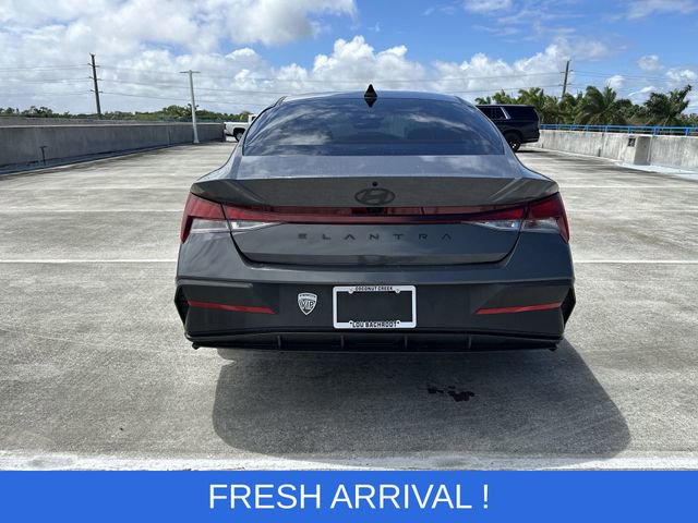 Used 2024 Hyundai Elantra SEL image 38