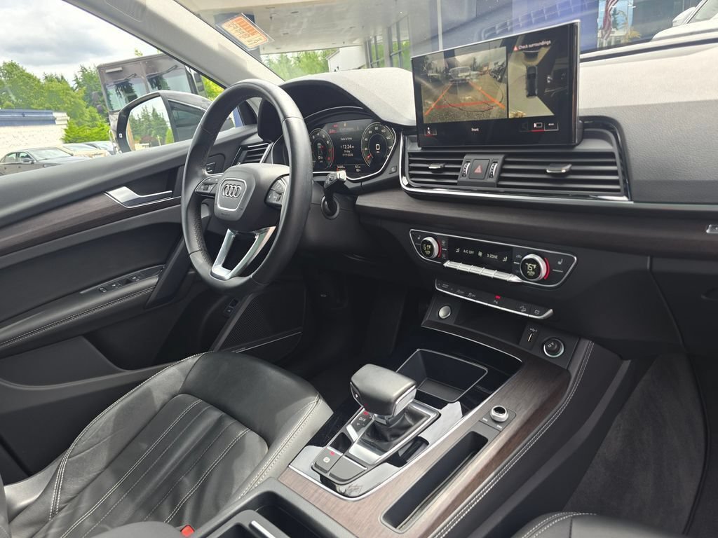 Used 2022 Audi Q5 2.0T Premium Plus w/ Premium Plus Package AWD/4WD image 10