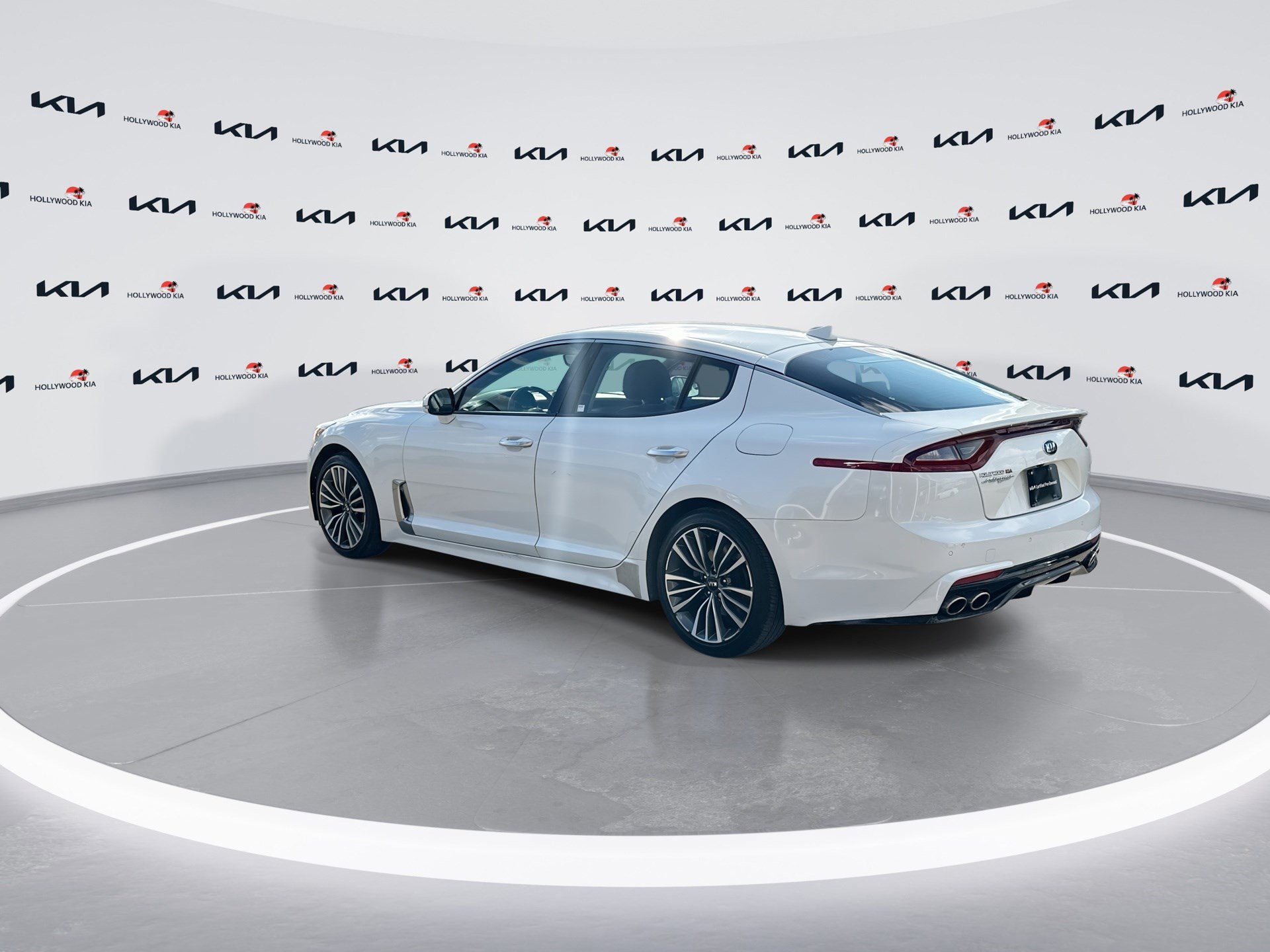 Used 2019 Kia Stinger image 6