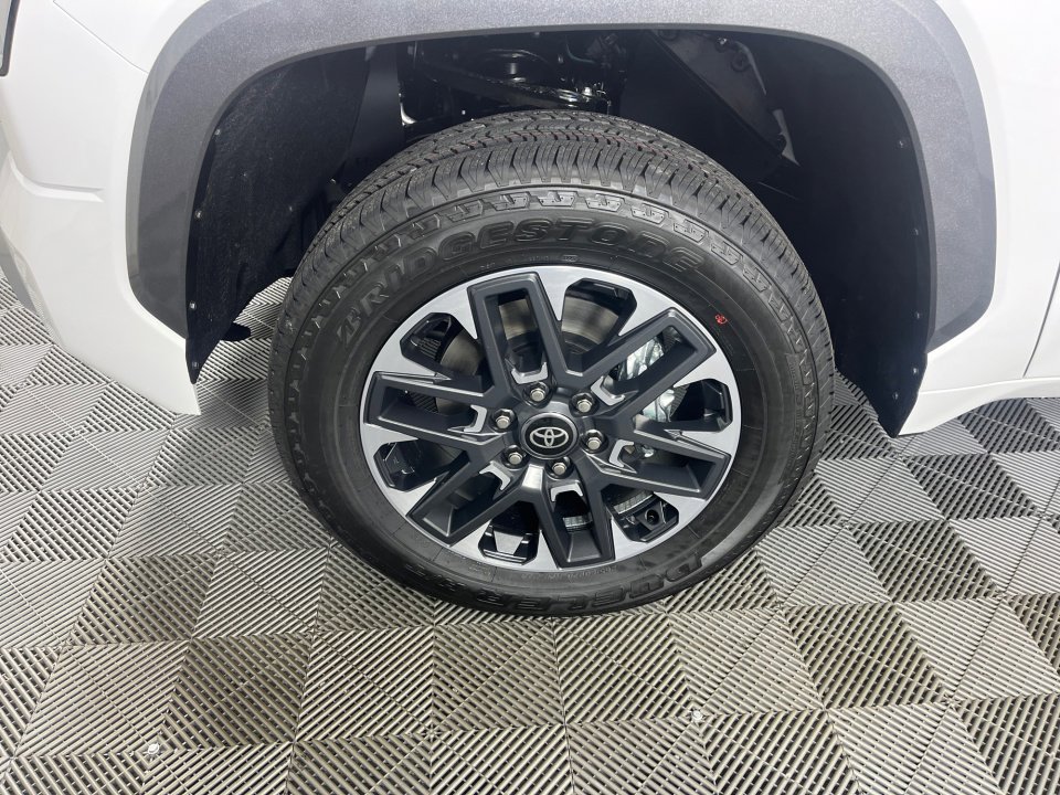 New 2026 Toyota Tundra Limited image 24