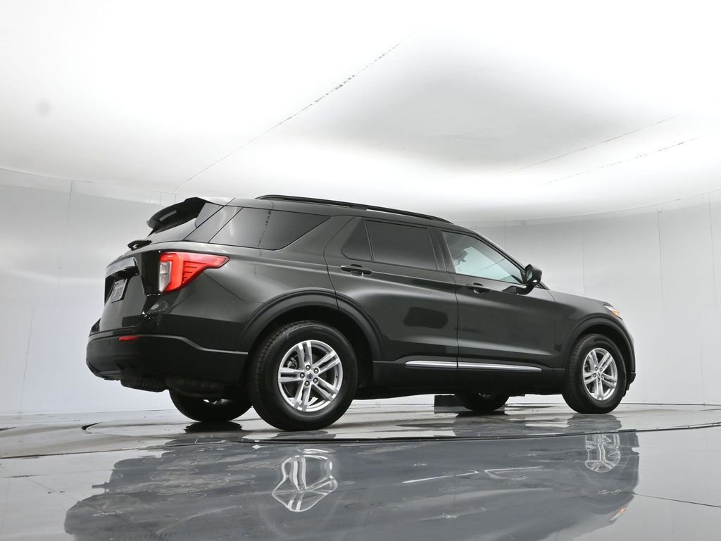 Used 2022 Ford Explorer XLT image 54