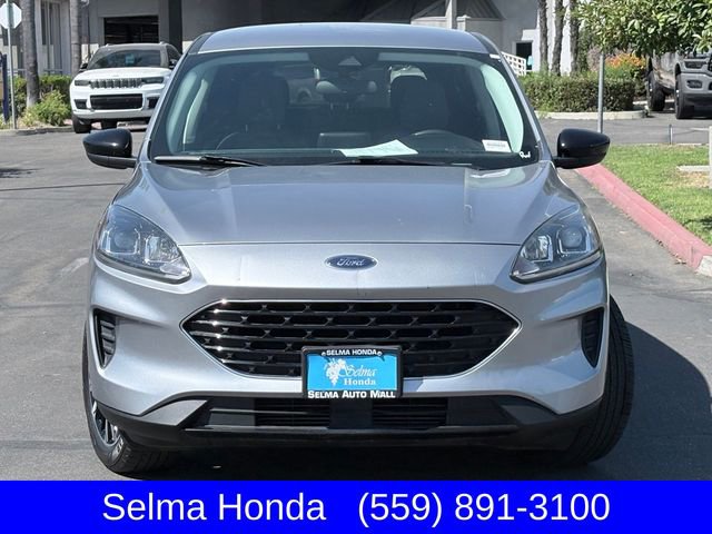 Used 2022 Ford Escape SE w/ SE Sport Appearance Package AWD/4WD image 3