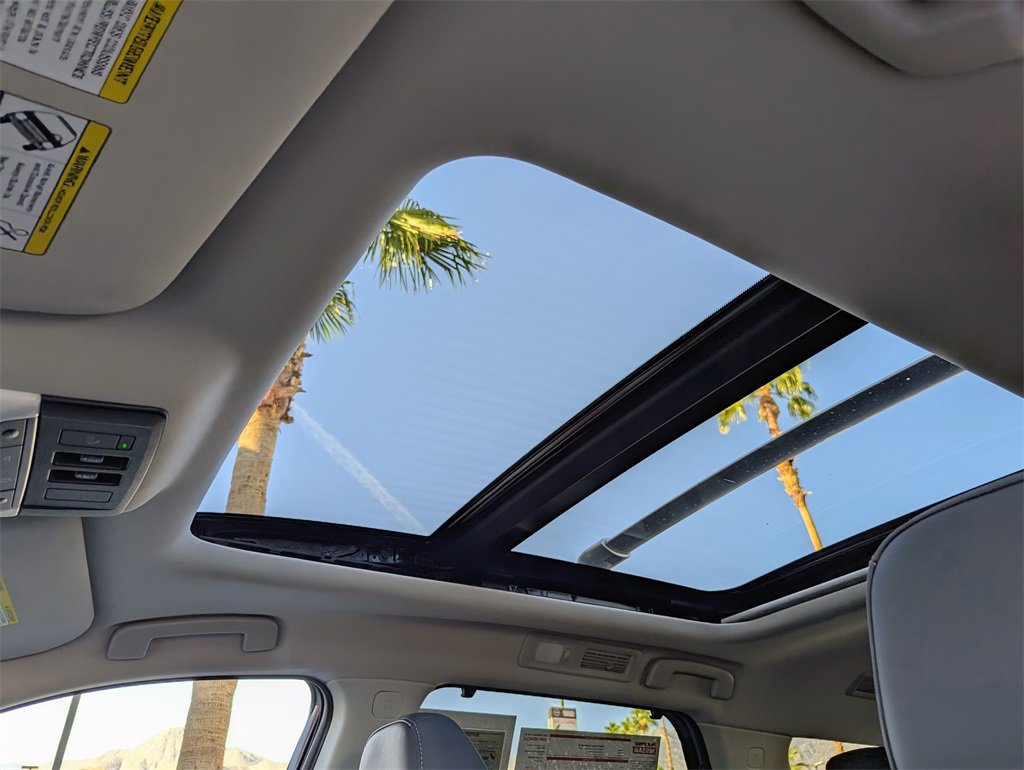 Used 2024 Nissan Pathfinder SL w/ SL Premium Package image 13