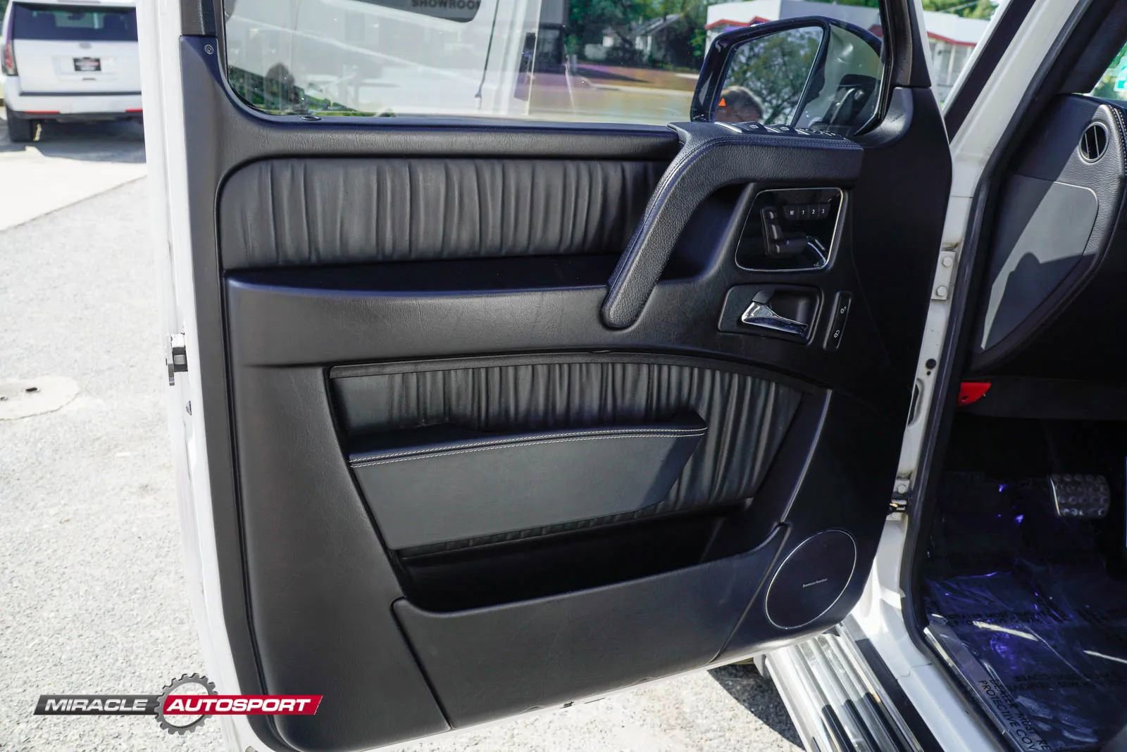 Used 2018 Mercedes-Benz G 63 AMG 4MATIC w/ Night Package image 15