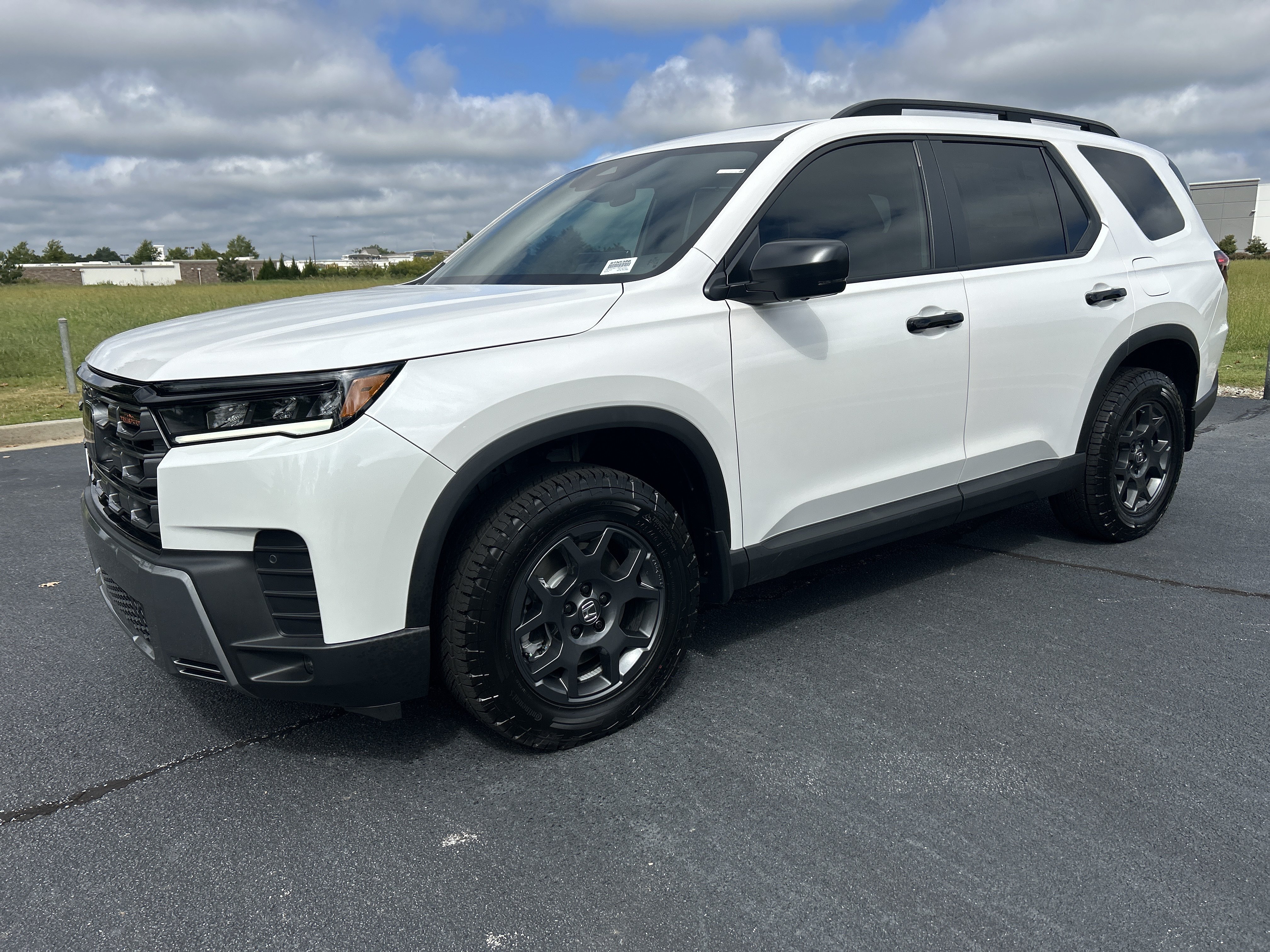 New 2026 Honda Pilot TrailSport image 5