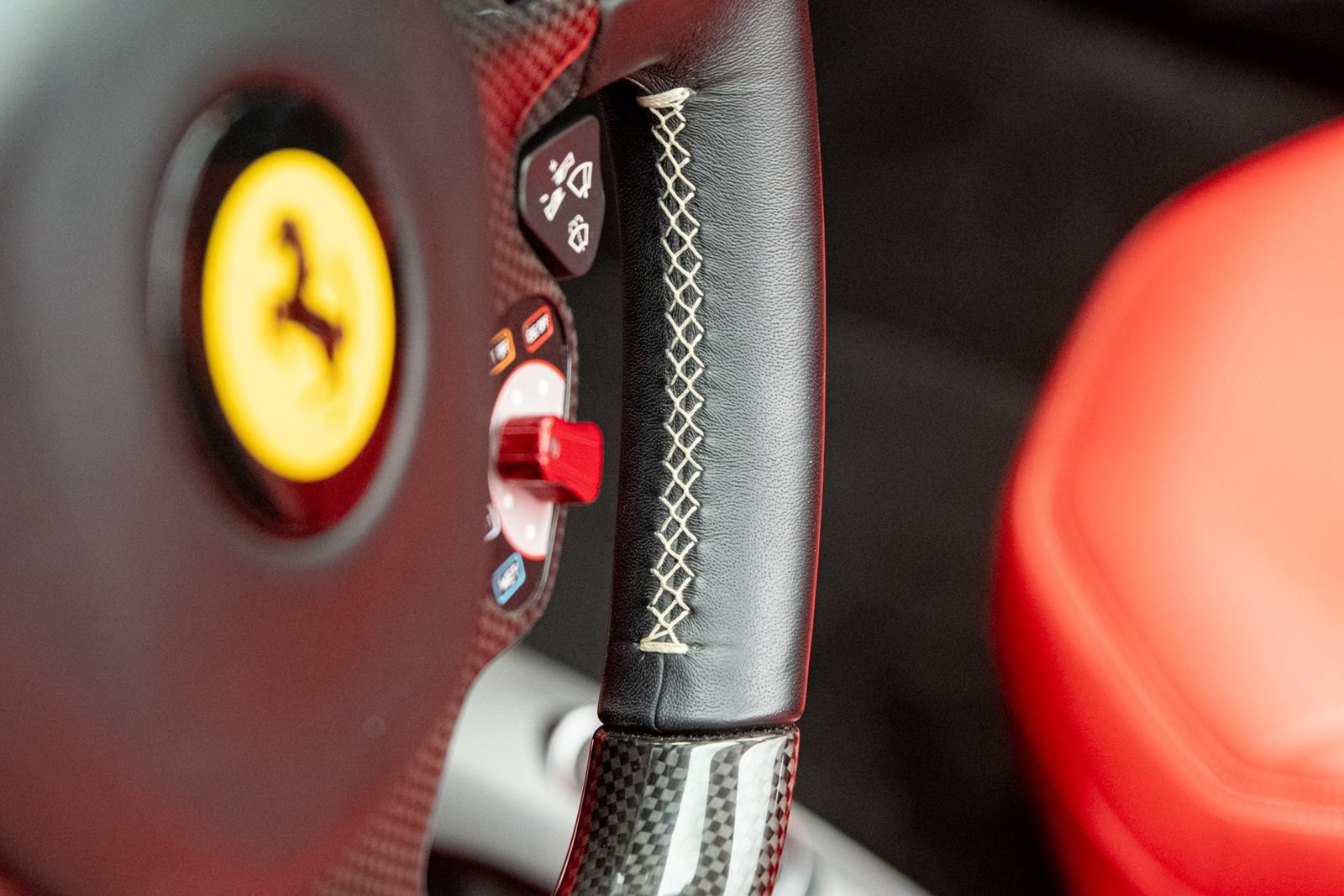 Used 2019 Ferrari 488 Spider RWD image 25