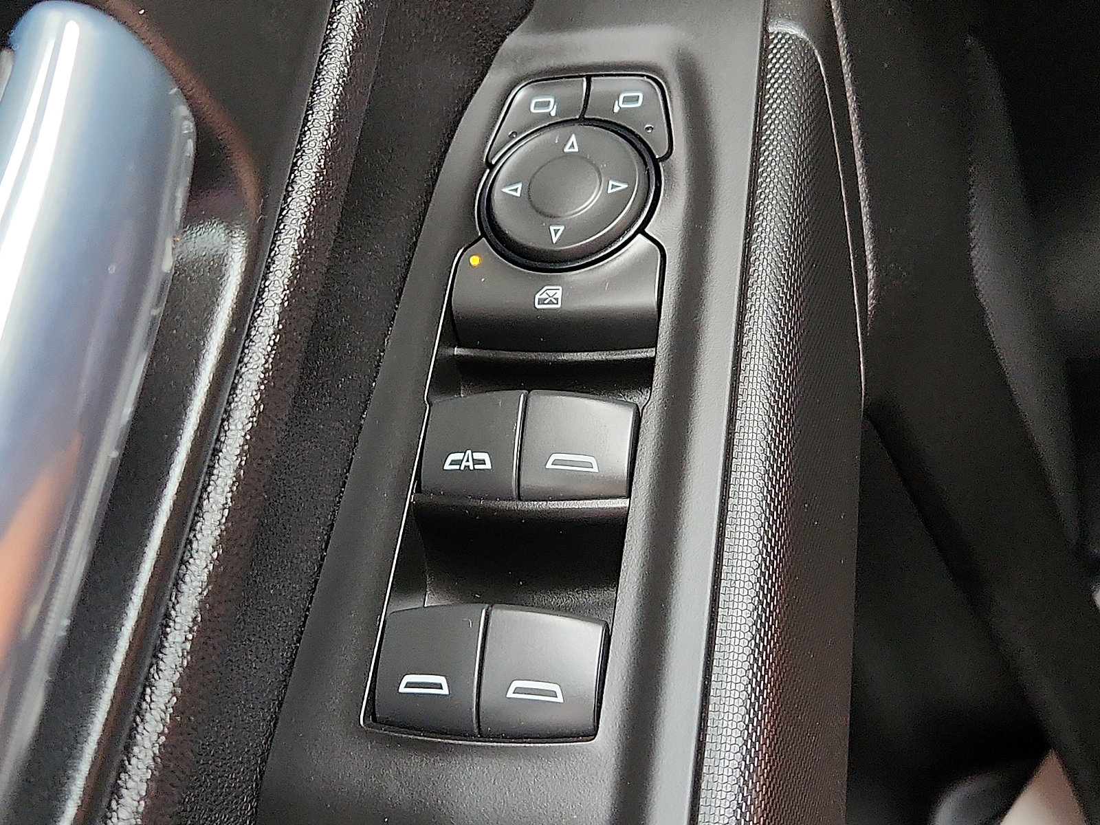 Used 2025 Chevrolet Silverado 2500 Custom w/ Custom Convenience Package image 17