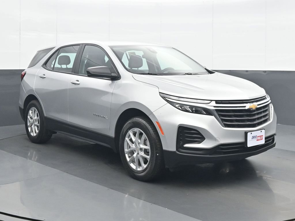Used 2022 Chevrolet Equinox LS image 9