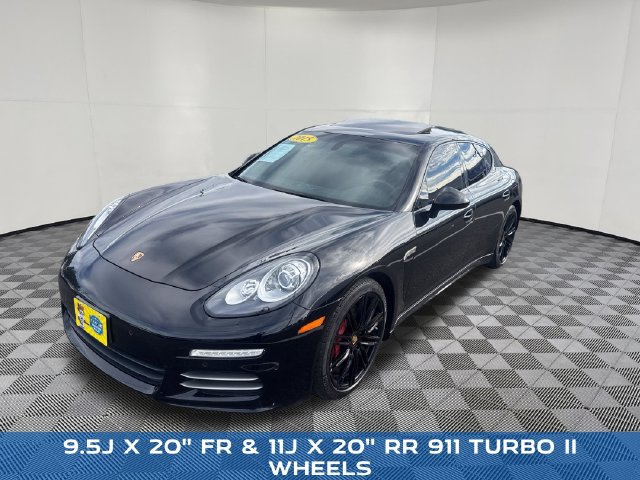 Used 2015 Porsche Panamera 4 AWD/4WD image 32