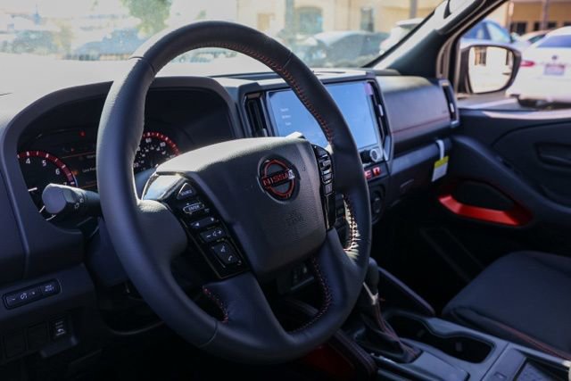 New 2026 Nissan Frontier Pro-X w/ Pro-X Convenience Package image 14