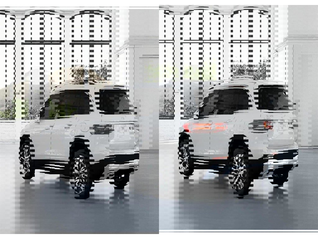 New 2026 Mercedes-Benz GLB 250 4MATIC image 29