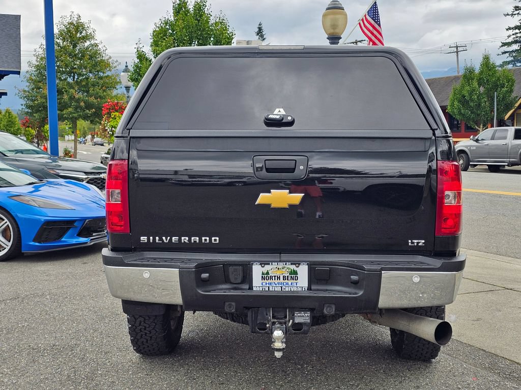 Used 2012 Chevrolet Silverado 3500 LTZ w/ LTZ Plus Package AWD/4WD image 6