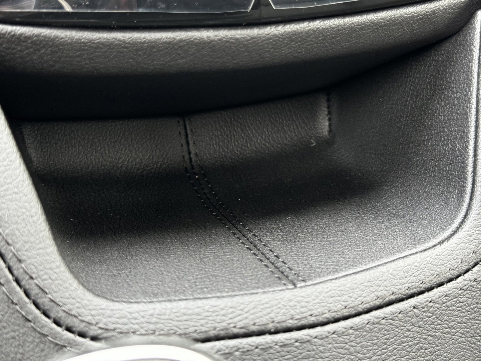 New 2025 Cadillac XT6 Luxury image 25