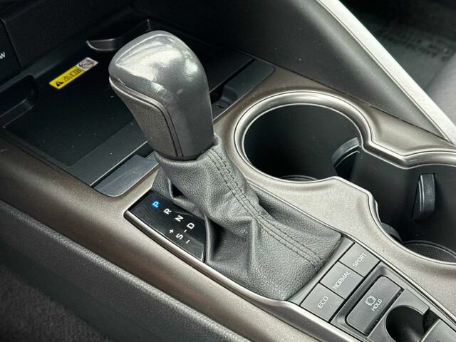 Used 2022 Toyota Camry XSE w/ Carpet Mat Package (TMS) FWD image 24