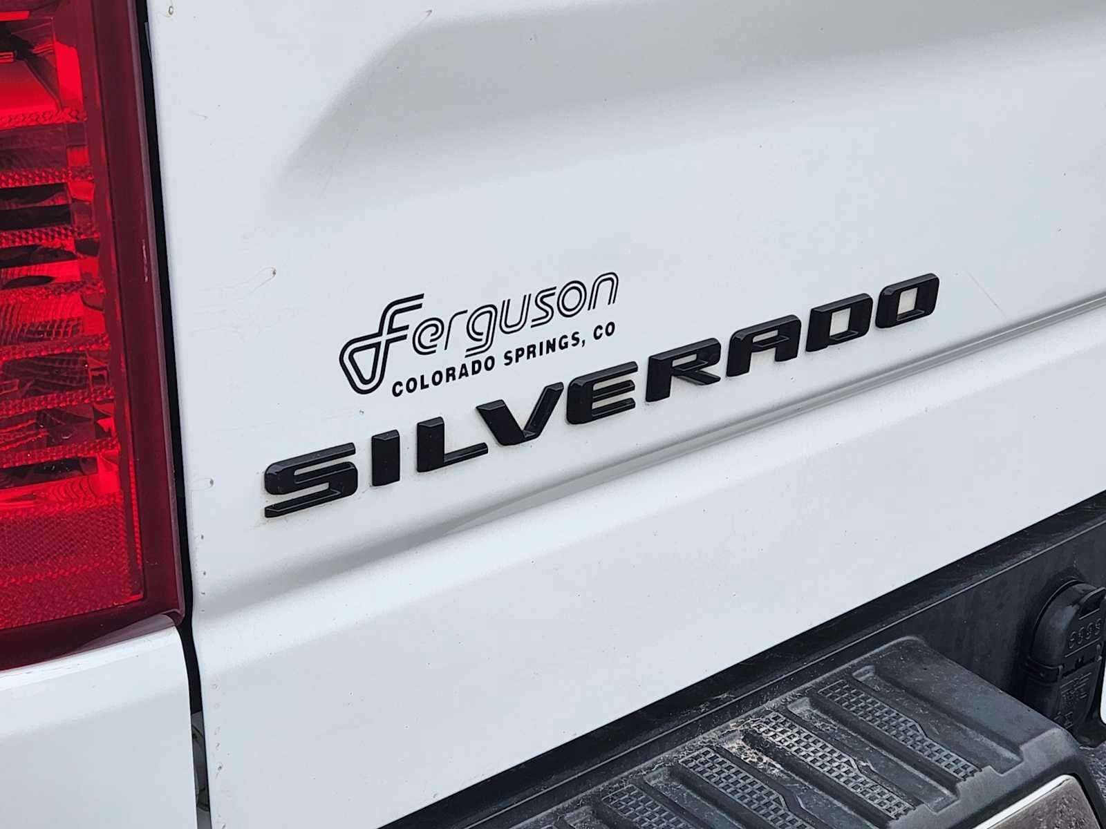 Used 2021 Chevrolet Silverado 1500 LT AWD/4WD image 11