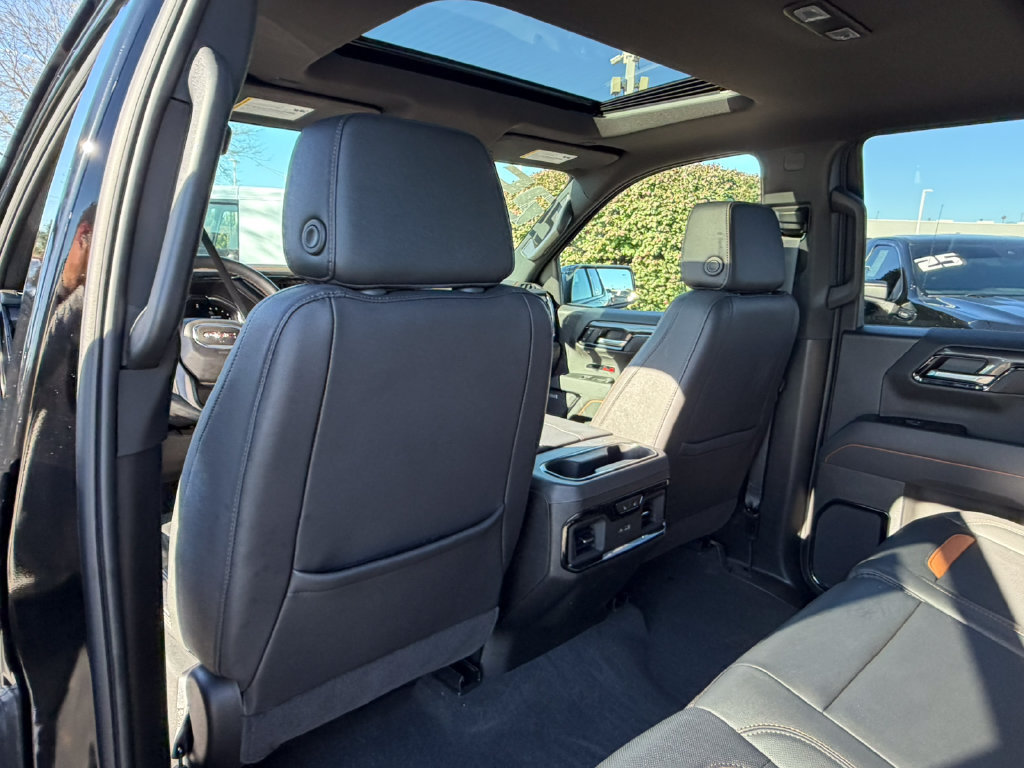 Certified 2025 GMC Sierra 1500 AT4 w/ Technology Package AWD/4WD image 32