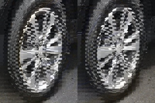 Certified 2024 Cadillac XT5 Premium Luxury w/ Platinum Package image 32