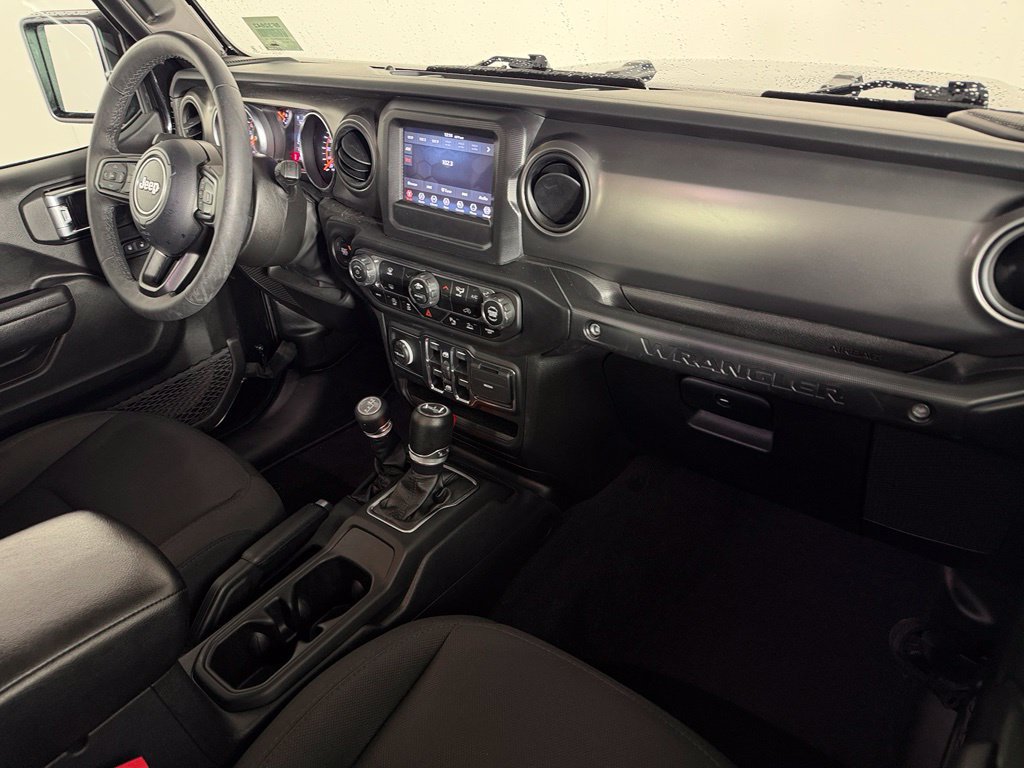 Used 2023 Jeep Wrangler Unlimited Sport AWD/4WD image 15