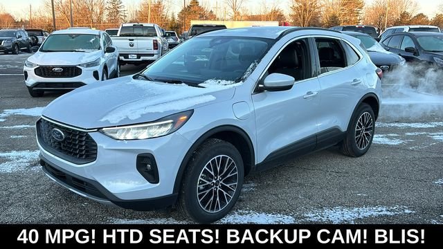 New 2026 Ford Escape SE FWD image 3