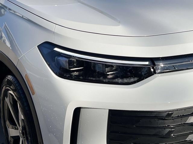 New 2026 Volkswagen Tiguan SE FWD image 5