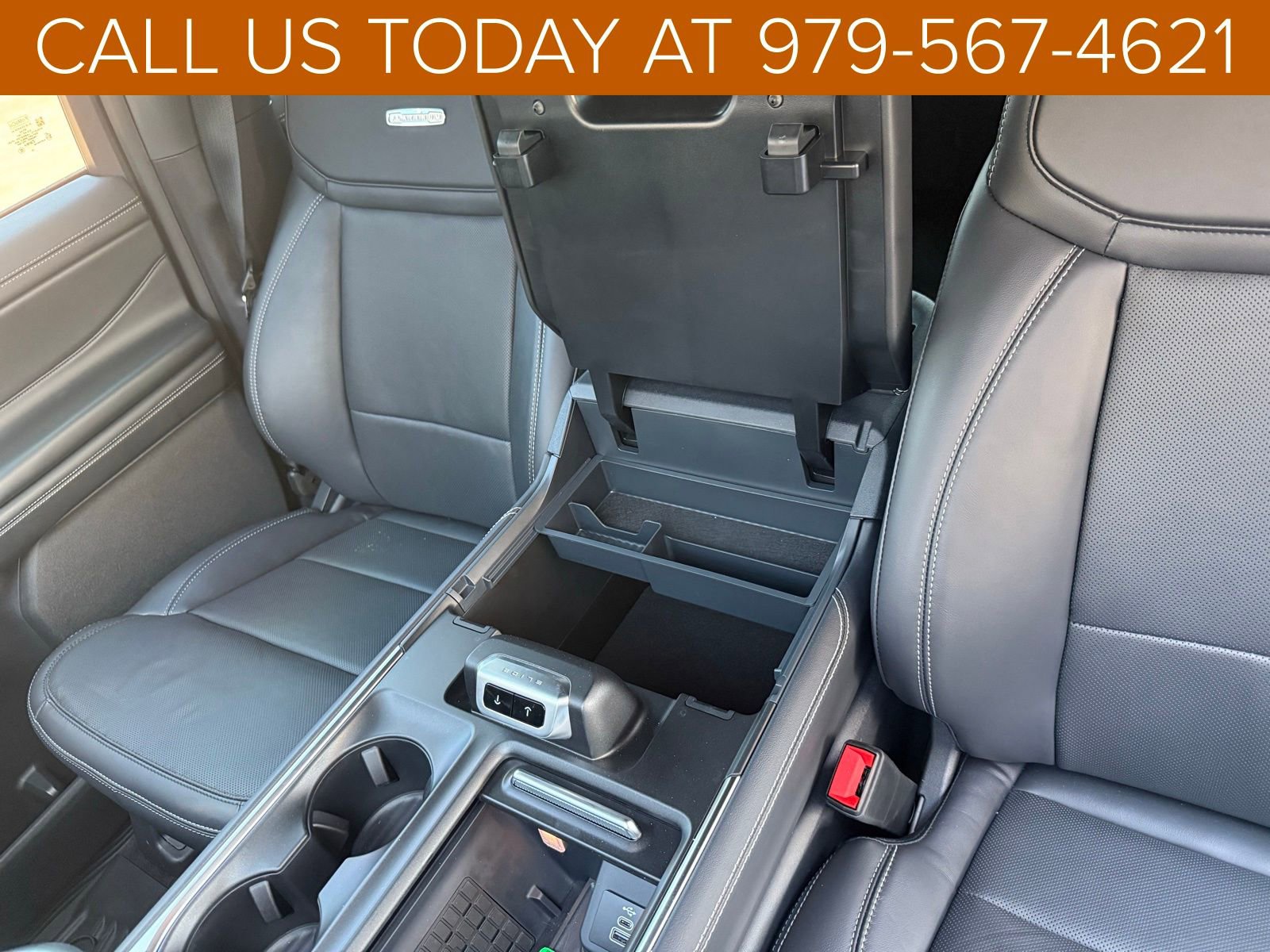 New 2025 Ford Expedition Platinum image 19