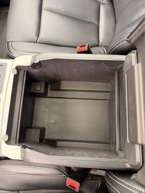 Used 2018 Ford F150 Lariat w/ Equipment Group 502A Luxury AWD/4WD image 24