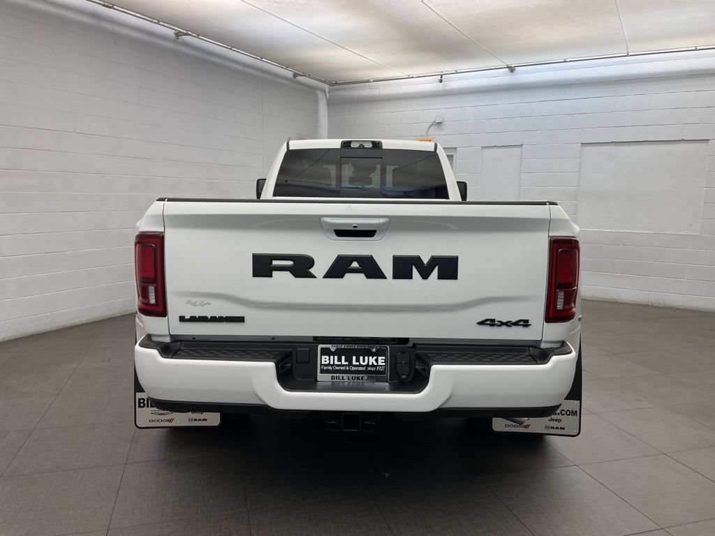 New 2026 RAM 3500 Laramie AWD/4WD image 4
