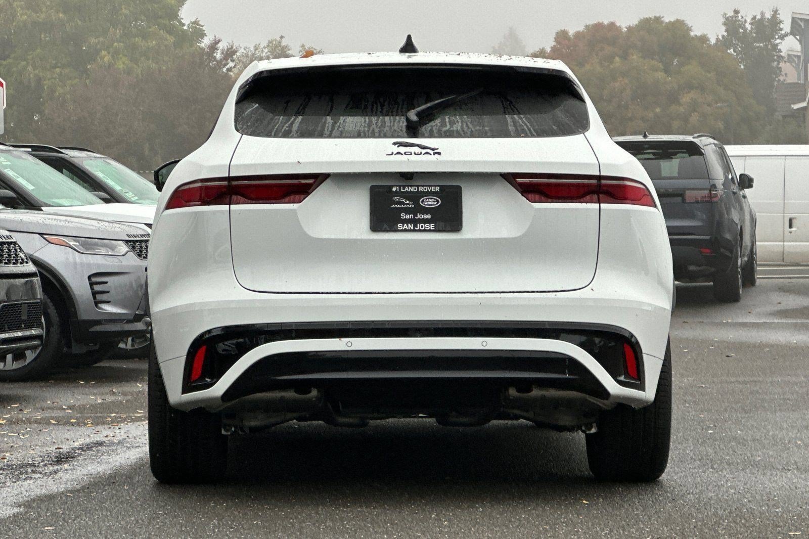 New 2025 Jaguar F-PACE R-Dynamic S AWD/4WD image 8