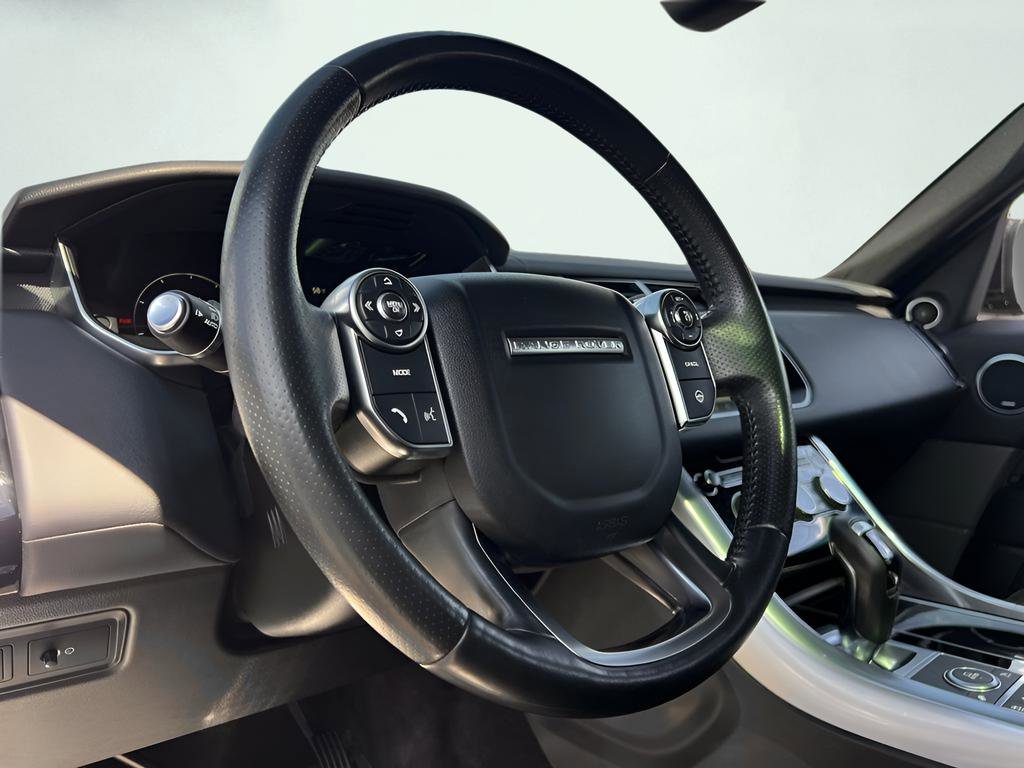 Used 2017 Land Rover Range Rover Sport Supercharged image 42