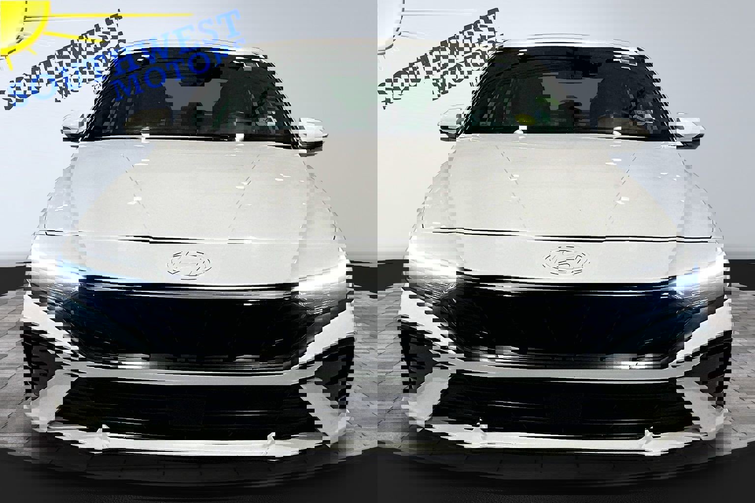 Used 2025 Hyundai Elantra Limited w/ Cargo Package image 2