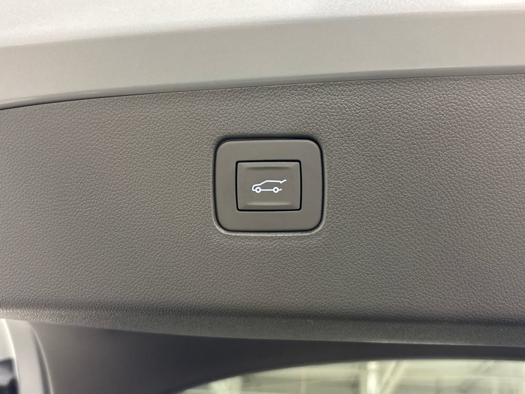 New 2026 Buick Envista Sport Touring w/ Convenience I Package FWD image 18