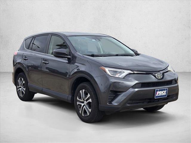 Used 2018 Toyota RAV4 LE image 3