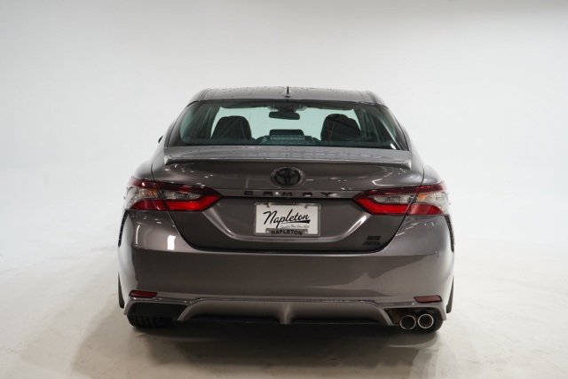 Used 2023 Toyota Camry SE image 5