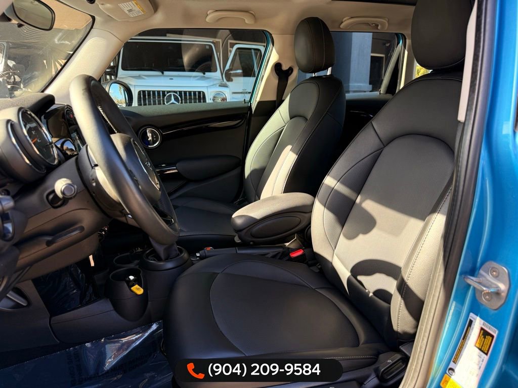 Used 2019 MINI Cooper 4-Door Hardtop image 23