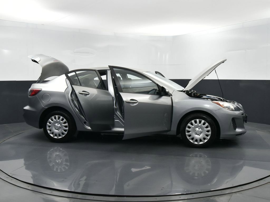 Used 2013 MAZDA MAZDA3 i Sport image 39
