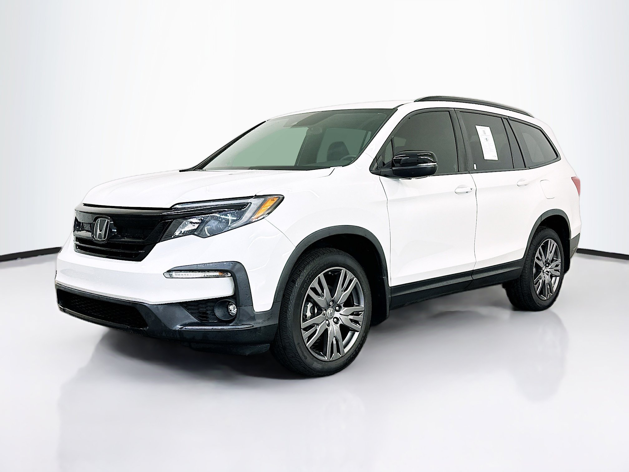 Used 2022 Honda Pilot Sport image 3